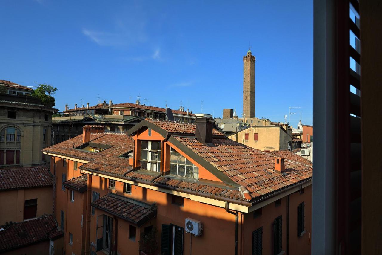 Urbanicooh San Petronio - Torre Asinelli View Apartment Bologna Exterior photo